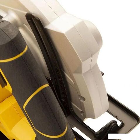 Дисковая (циркулярная) пила Denzel CS-210 27305