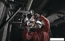 Ленточная пила Milwaukee M18 CBS125-0 4933447150 (без АКБ) Ленточная пила Milwaukee M18 CBS125-0 4933447150 (без АКБ)