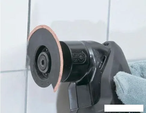 Мультифункциональная шлифмашина Makita DTM50RFE