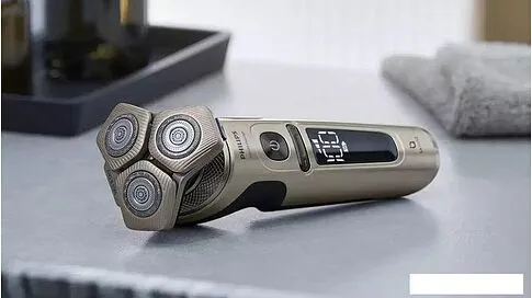 Электробритва Philips SP9883/36
