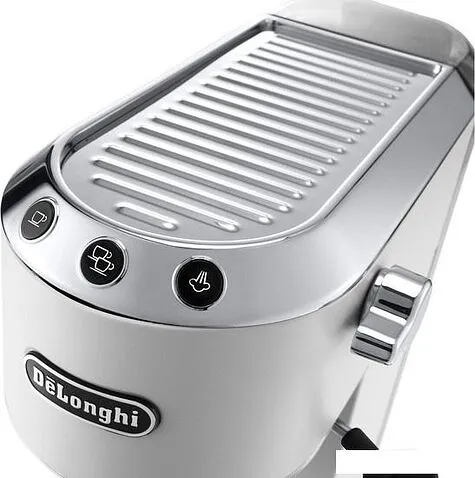 Рожковая кофеварка DeLonghi Dedica EC 685.W