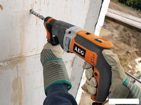 Перфоратор AEG KH 28 Super XE 4935428190