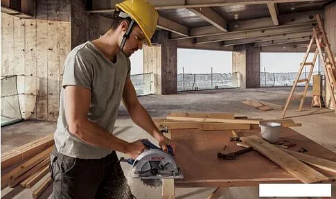 Дисковая (циркулярная) пила Bosch GKS 140 Professional 06016B3020