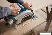 Дисковая (циркулярная) пила Bosch GKS 185-LI Professional 06016C1221 (без АКБ) Дисковая (циркулярная) пила Bosch GKS 185-LI Professional 06016C1221 (без АКБ)