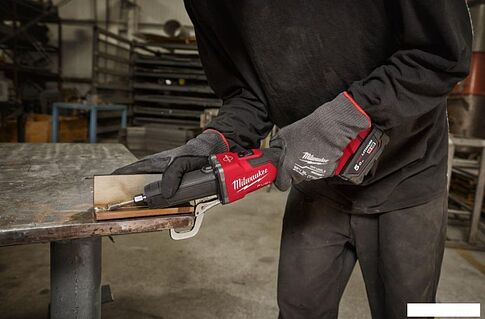 Прямошлифовальная машина Milwaukee M18 FDGRB-0X 4933480953 (без АКБ, кейс)
