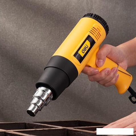 Промышленный фен Deli DL5200 103018