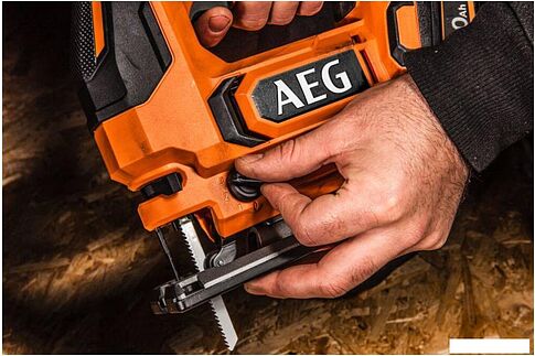 Электролобзик AEG Powertools BST18X2-0 4935492485 (без АКБ)