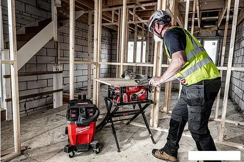 Пылесос Milwaukee M18 F2VC23L (без АКБ)