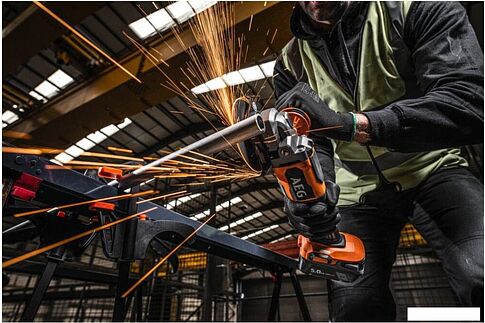 Угловая шлифмашина AEG Powertools BEWS18-115BLPX2-0 4935480856 (без АКБ)