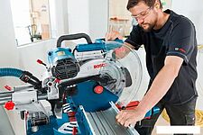 Дисковая пила Bosch GCM 12 SDE Professional [0601B23100]
