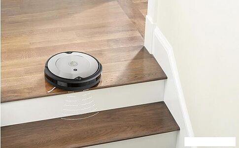 Робот-пылесос iRobot Roomba 698