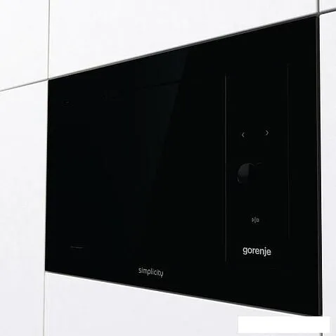 Микроволновая печь Gorenje BM235G1SYB