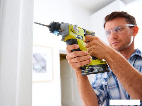 Перфоратор Ryobi R18SDS-0 (5133002305)