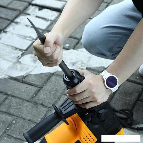 Перфоратор Deko DKH1900 (кейс)