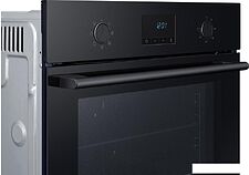 Электрический духовой шкаф Samsung NV68A1110RB