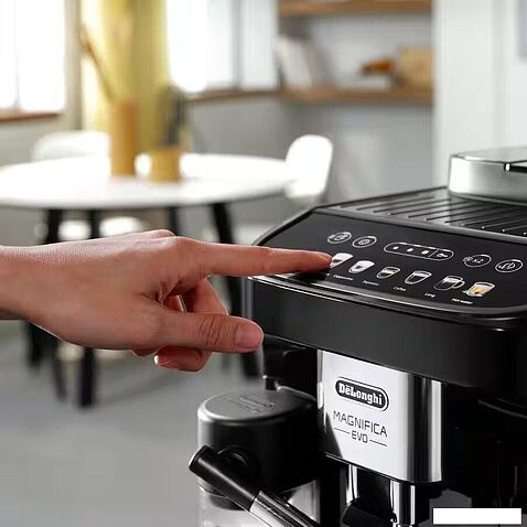 Кофемашина DeLonghi Magnifica Evo ECAM292.81.B
