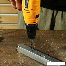 Дрель-шуруповерт Deko DKD450 063-4280