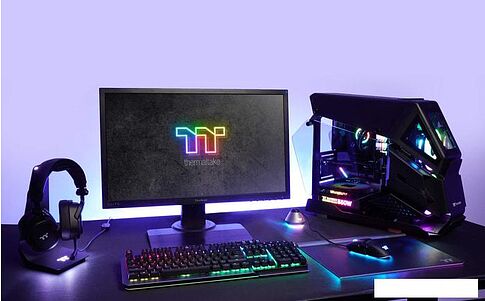 Корпус Thermaltake AH T200 CA-1R4-00S1WN-00