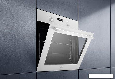 Электрический духовой шкаф Electrolux SurroundCook 600 EOF5F50V