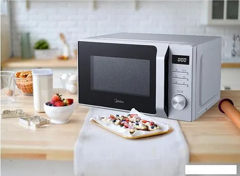 Микроволновая печь Midea AM720C2MV-S