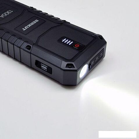 Портативное пусковое устройство Беркут JSL-25000