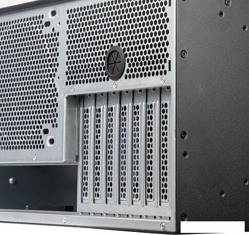 Корпус SilverStone RM51