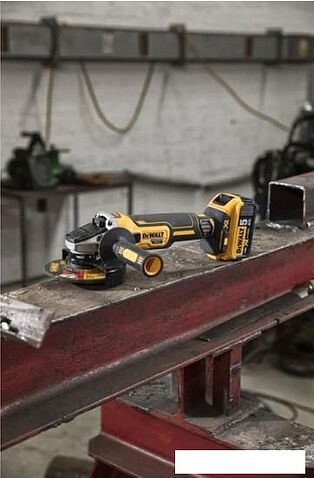 Угловая шлифмашина DeWalt DCG405P3 (с 2-мя АКБ, кейс)