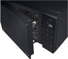 Микроволновая печь LG MS2535GIB