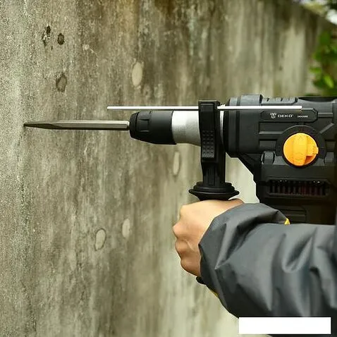 Перфоратор Deko DKH2000 SET 10