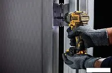 Винтоверт DeWalt DCF601D2-QW (с 2-мя АКБ, кейс)