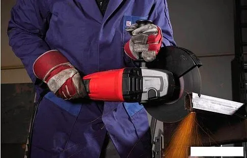 Угловая шлифмашина Milwaukee AG 22-230/DMS [4933433630]