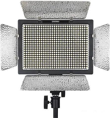 Лампа Yongnuo YN-600 L II LED 3200-5500K