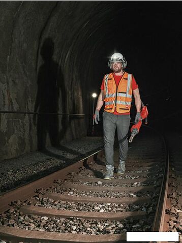 Гайковерт Milwaukee M18 FUEL M18FHIWF1R-0C 4933493140 (без АКБ, кейс)