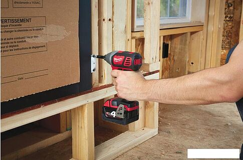 Ударный винтоверт Milwaukee M18 BID-402C [4933443580]