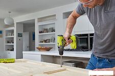 Ударный шуруповерт Ryobi R18PD2-220S 5133004459 (с 2-мя АКБ, сумка)