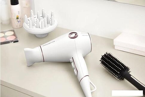 Фен Rowenta Volumizer CV6135F0