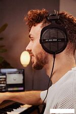 Наушники Beyerdynamic DT 990 Pro 80 Ohm