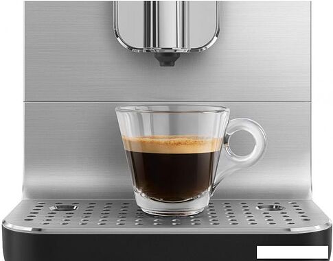 Кофемашина Smeg BCC13BLMEU