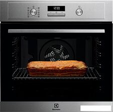 Электрический духовой шкаф Electrolux SurroundCook 600 EOF4P74X Электрический духовой шкаф Electrolux SurroundCook 600 EOF4P74X
