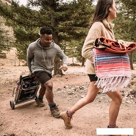 Газовый гриль для дачи Weber Traveler (черный)