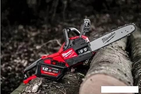 Аккумуляторная пила Milwaukee M18 FCHSC-0 (без АКБ)