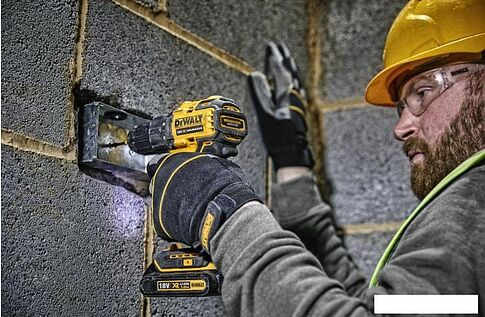 Дрель-шуруповерт DeWalt DCD708N-XJ (без АКБ)