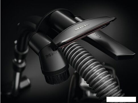Пылесос Miele Boost CX1 Cat & Dog PowerLine SNCF0
