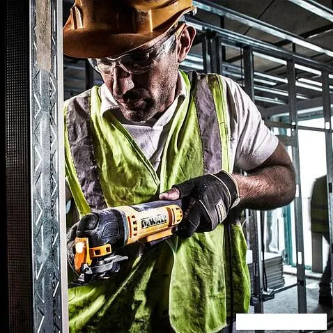 Мультифункциональная шлифмашина DeWalt DWE315KT