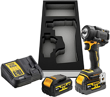 Гайковерт DeWalt DCF923P2G-QW (с 2-мя АКБ)