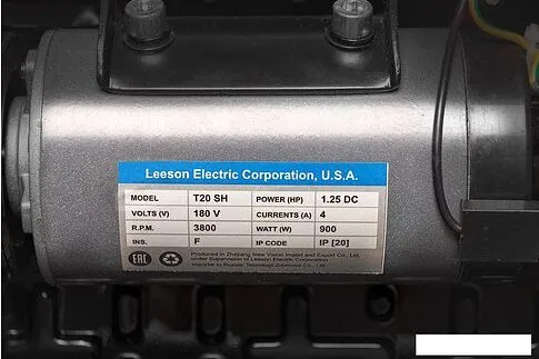 Электрическая беговая дорожка Titanium One T22 SH APP