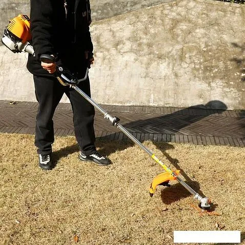 Триммер Deko DKTR52 PRO SET 2 063-4503