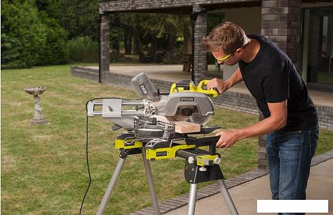 Торцовочная пила Ryobi EMS305RG