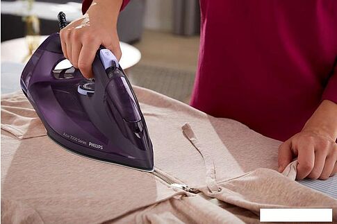 Утюг Philips 7000 Series DST7051/30