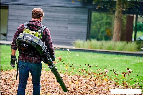 Ранцевая воздуходувка Ryobi RY36BPXA-0 (без АКБ)